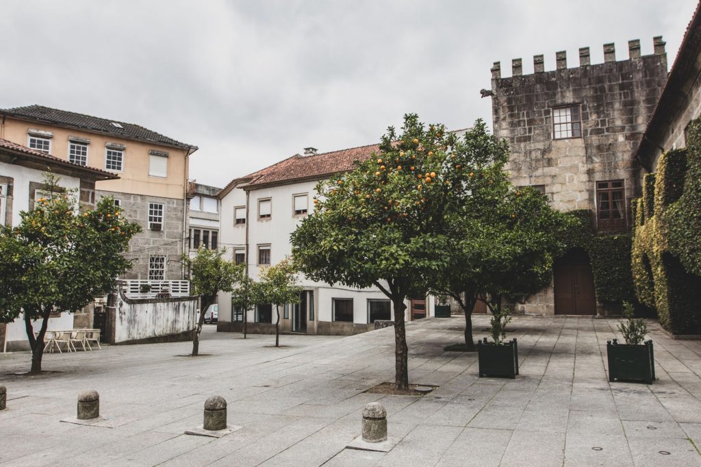 Le centre-ville de Guimaraes au Portugal