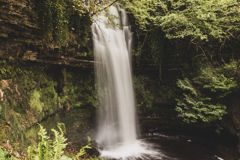La cascade de Glencar dans le comté de Leitrim en Irlande
