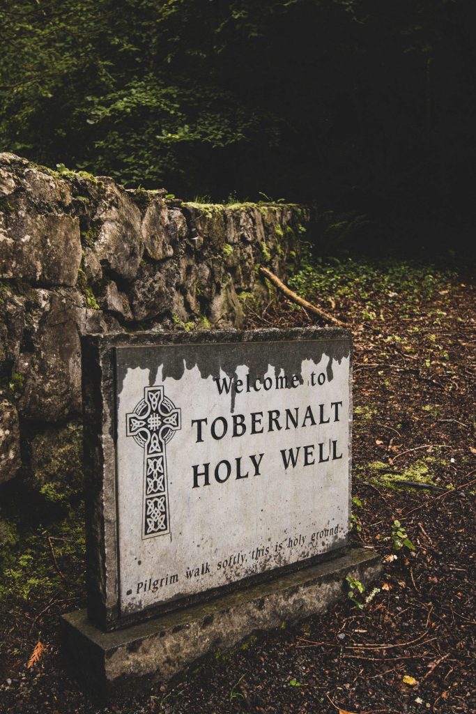 Découvrir le Tobernalt Holy Well à Sligo en Irlande